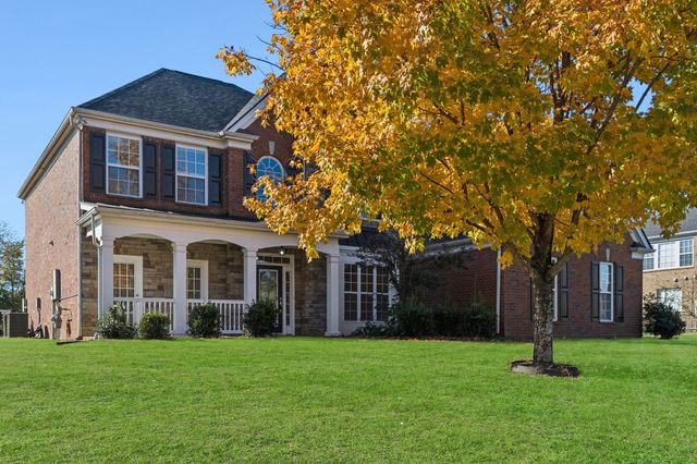 102 Oglethorpe Ave, Gallatin, TN 37066