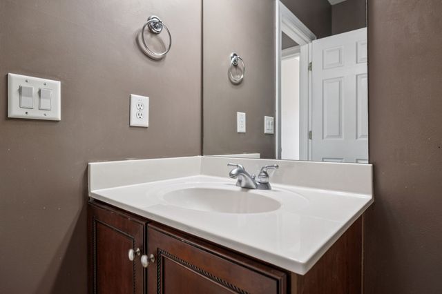 102 Oglethorpe Ave, Gallatin, TN 37066