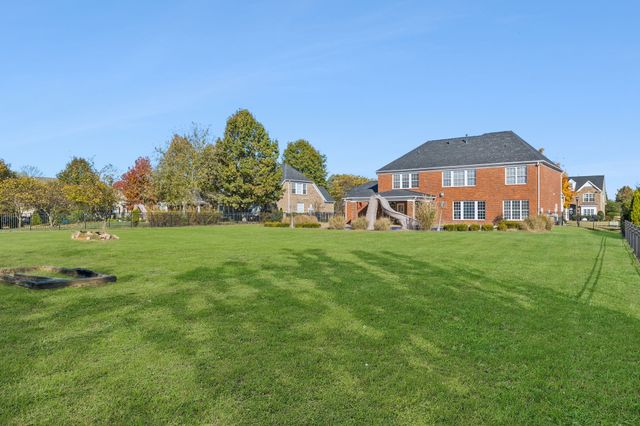 102 Oglethorpe Ave, Gallatin, TN 37066