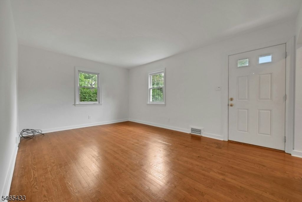 11 Pine St, Hackensack City, NJ 07601 — photo 3