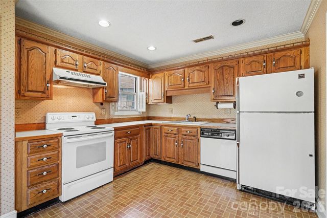 2925 Misty Plum Court, Fort Mill, SC 29715