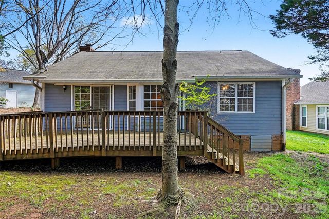 2925 Misty Plum Court, Fort Mill, SC 29715