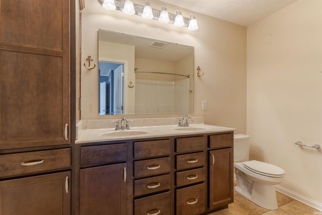 3055 Capstone Court, Newburgh, IN 47630