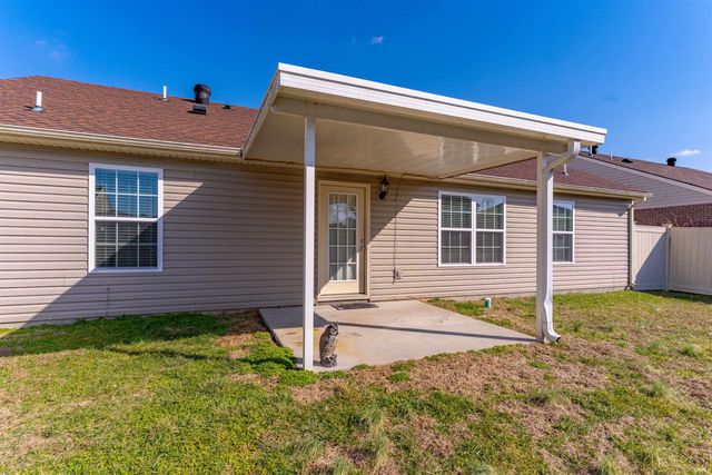 3055 Capstone Court, Newburgh, IN 47630