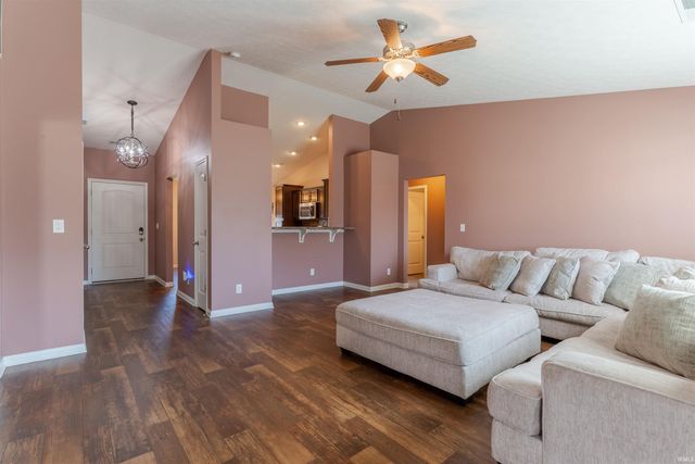 3055 Capstone Court, Newburgh, IN 47630