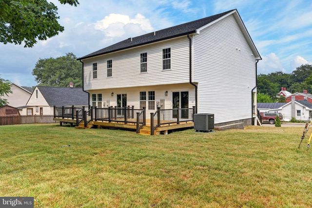 231 MOSBY LN, Front Royal, VA 22630
