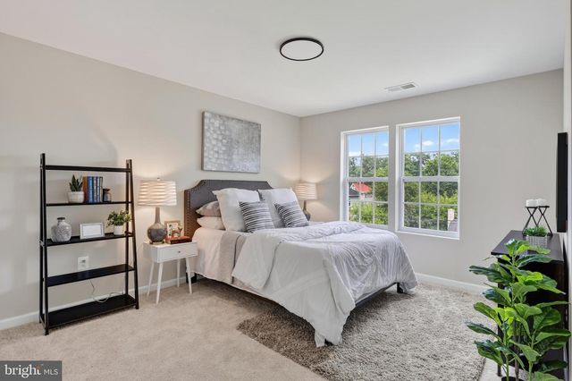 231 MOSBY LN, Front Royal, VA 22630