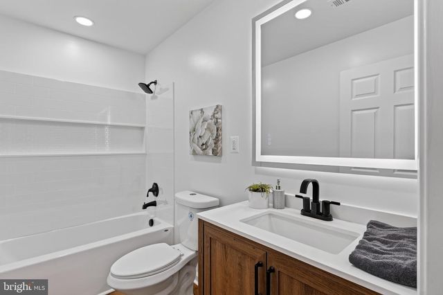 231 MOSBY LN, Front Royal, VA 22630