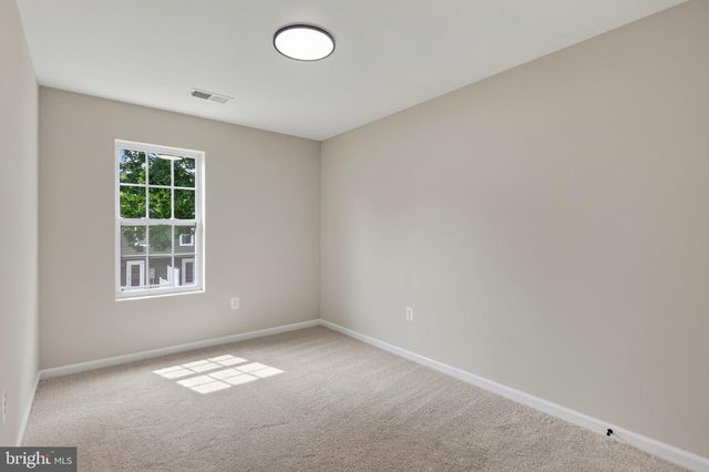 231 MOSBY LN, Front Royal, VA 22630