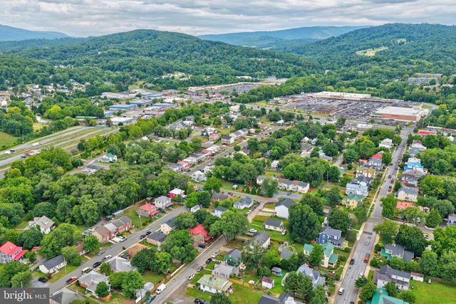 231 MOSBY LN, Front Royal, VA 22630