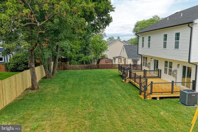 231 MOSBY LN, Front Royal, VA 22630