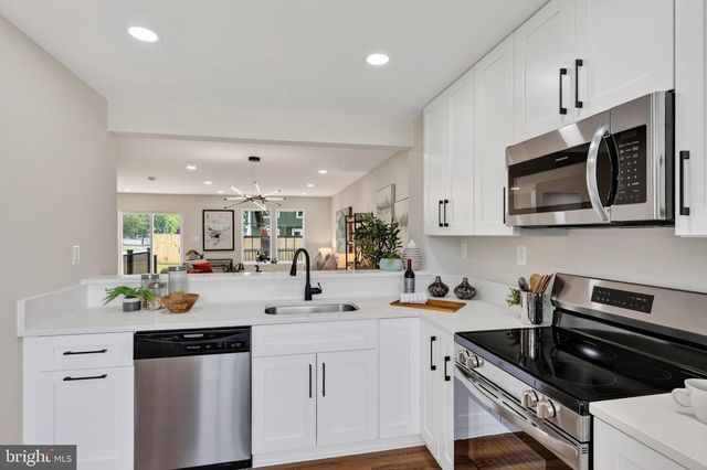 231 MOSBY LN, Front Royal, VA 22630