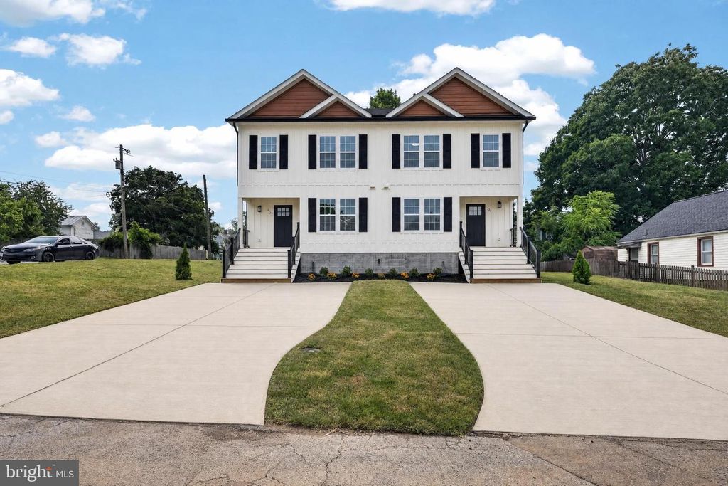 231 MOSBY LN, Front Royal, VA 22630