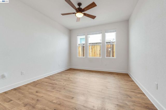 2904 Hanauma Bay Dr., Pittsburg, CA 94565