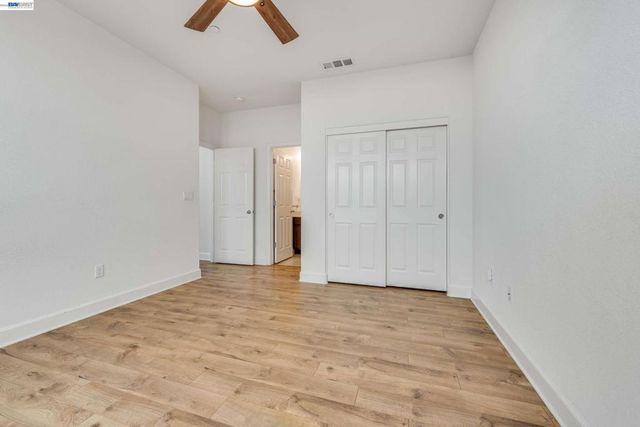 2904 Hanauma Bay Dr., Pittsburg, CA 94565