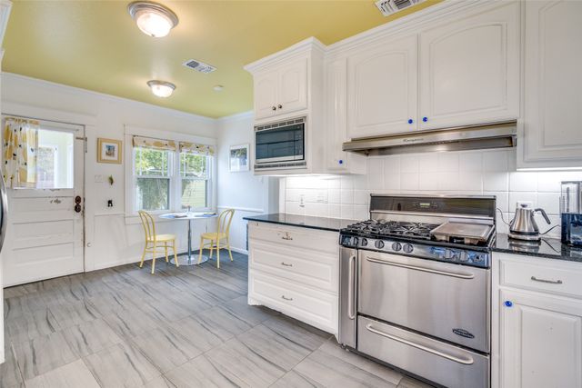 5417 Goodwin Avenue, Dallas, TX 75206