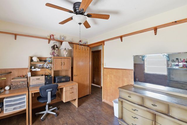 1839 W Henderson Rd, Angleton, TX 77515