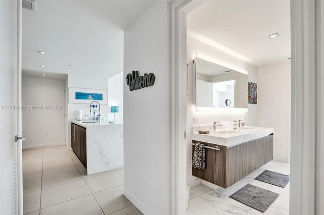401 N Birch Road 813, Fort Lauderdale, FL 33304