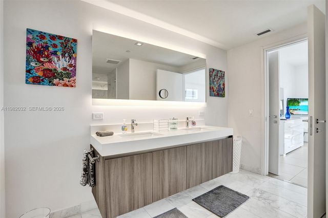 401 N Birch Road 813, Fort Lauderdale, FL 33304