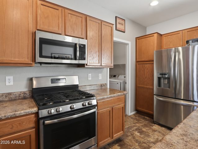 18073 W VOGEL Avenue, Waddell, AZ 85355