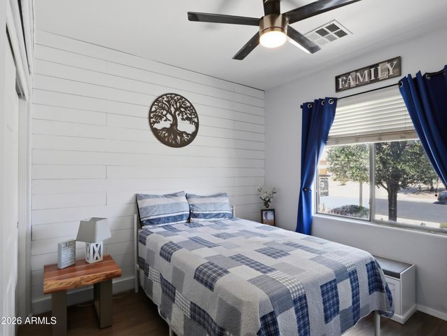 18073 W VOGEL Avenue, Waddell, AZ 85355