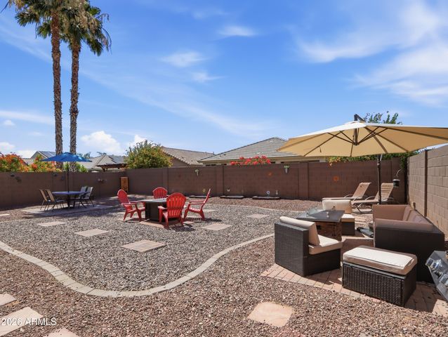 18073 W VOGEL Avenue, Waddell, AZ 85355