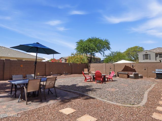18073 W VOGEL Avenue, Waddell, AZ 85355