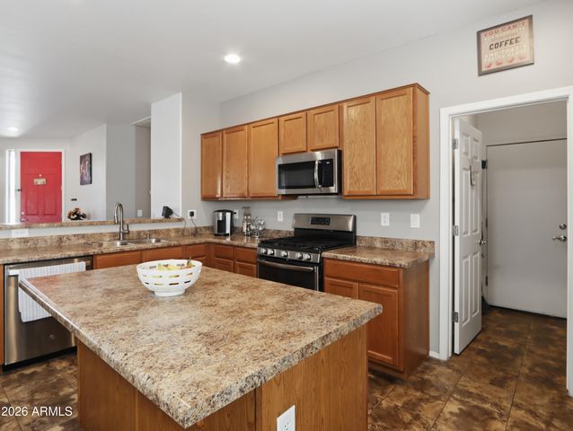 18073 W VOGEL Avenue, Waddell, AZ 85355