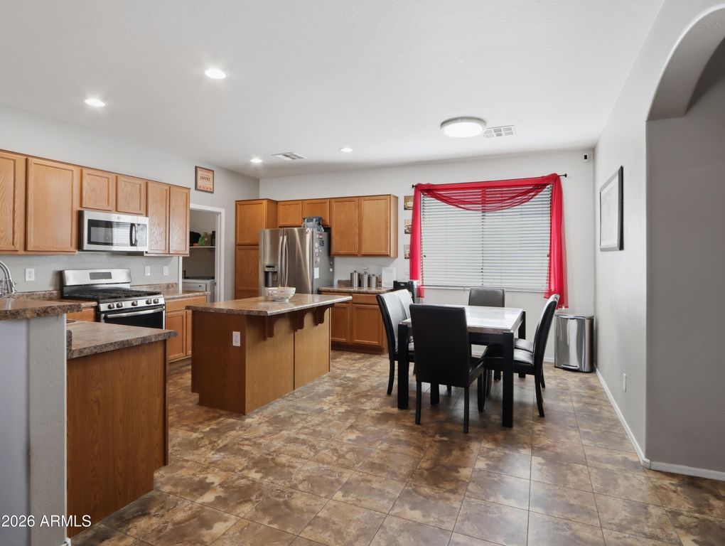 18073 W VOGEL Avenue, Waddell, AZ 85355 — photo 4