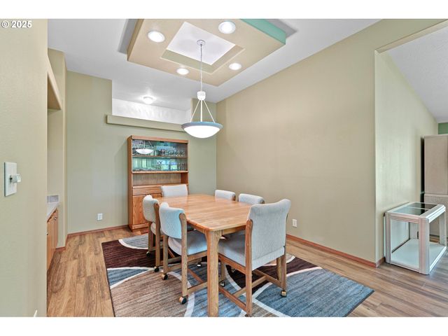 3220 CRESCENT Ave 3, Eugene, OR 97408