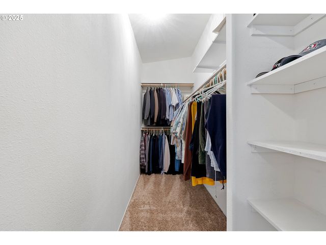 3220 CRESCENT Ave 3, Eugene, OR 97408