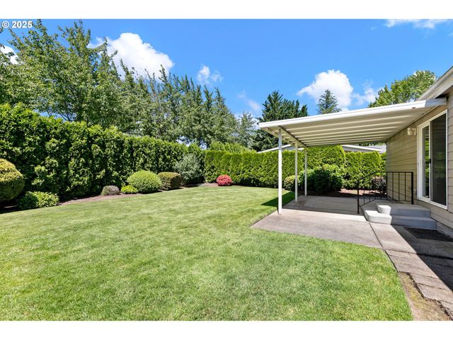 3220 CRESCENT Ave 3, Eugene, OR 97408
