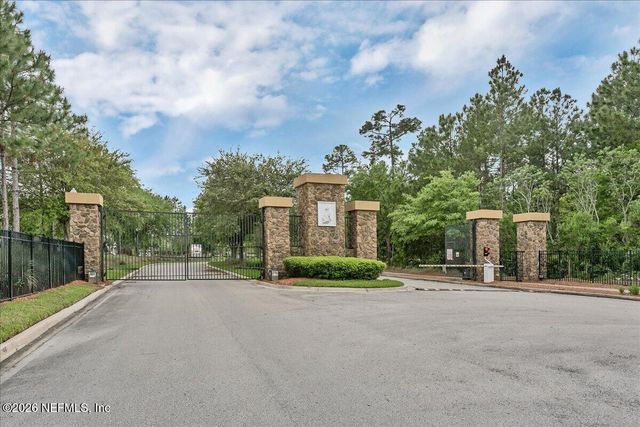 13305 STONE POND Drive, Jacksonville, FL 32224