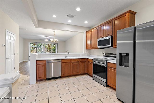 13305 STONE POND Drive, Jacksonville, FL 32224