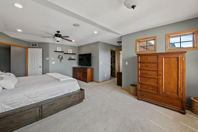 2297 Fieldstone Curve, Woodbury, MN 55129