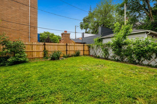 2641 W Altgeld Street 1, Chicago, IL 60647