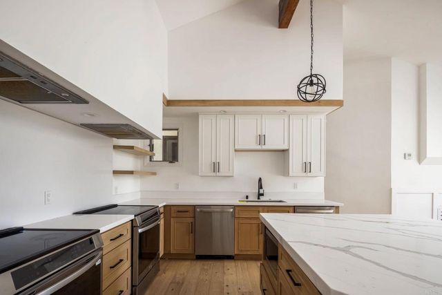 18244 Paseo Victoria, Rancho Santa Fe, CA 92067