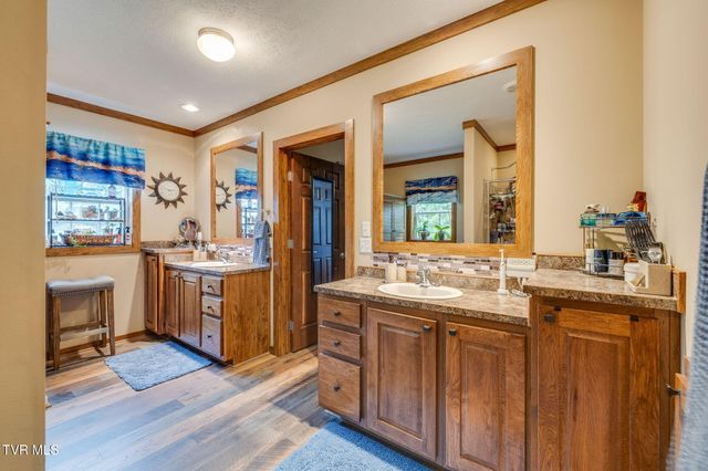 488 Mcinturff Springs, Erwin, TN 37650