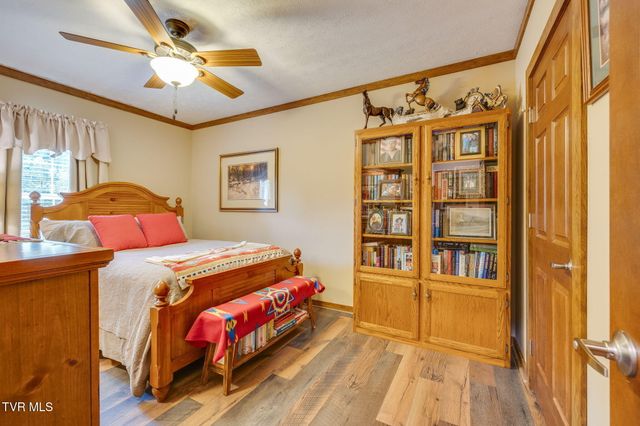 488 Mcinturff Springs, Erwin, TN 37650