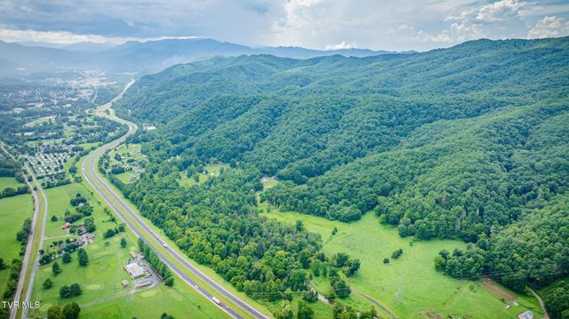 488 Mcinturff Springs, Erwin, TN 37650