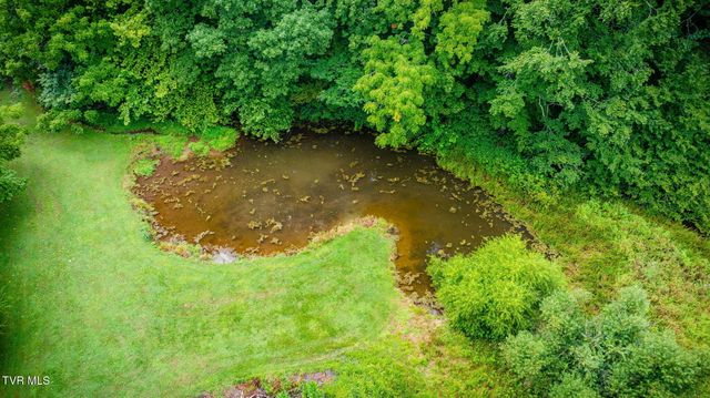 488 Mcinturff Springs, Erwin, TN 37650