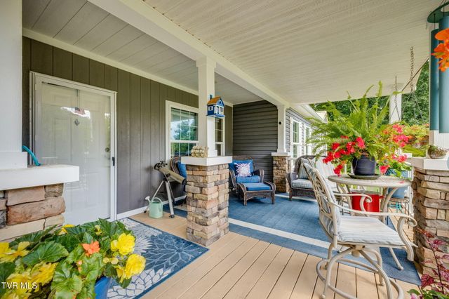 488 Mcinturff Springs, Erwin, TN 37650