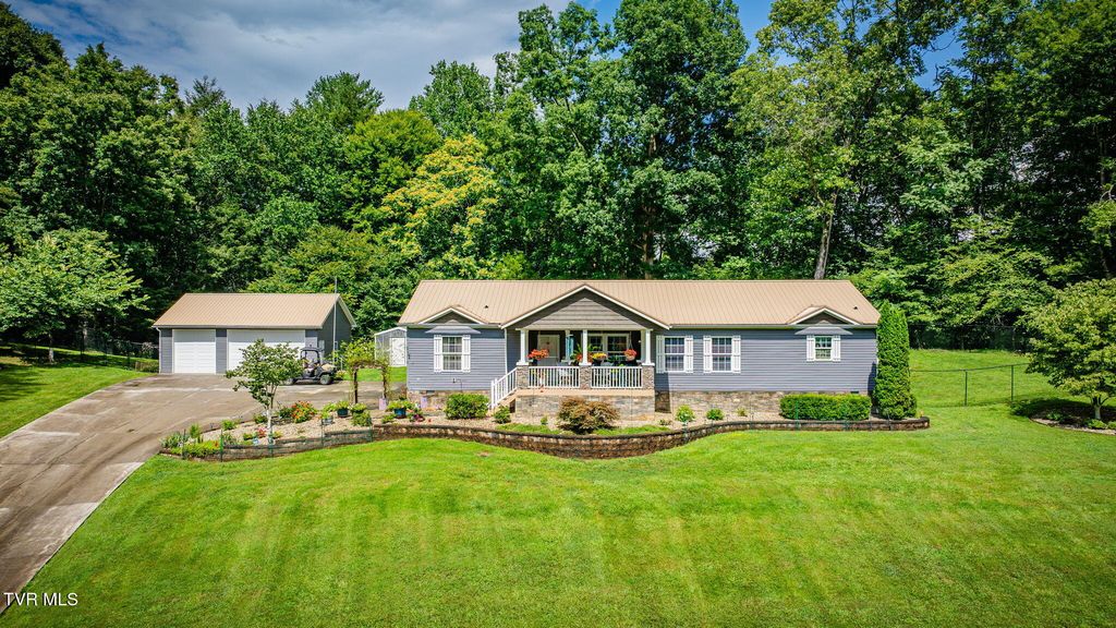 488 Mcinturff Springs, Erwin, TN 37650