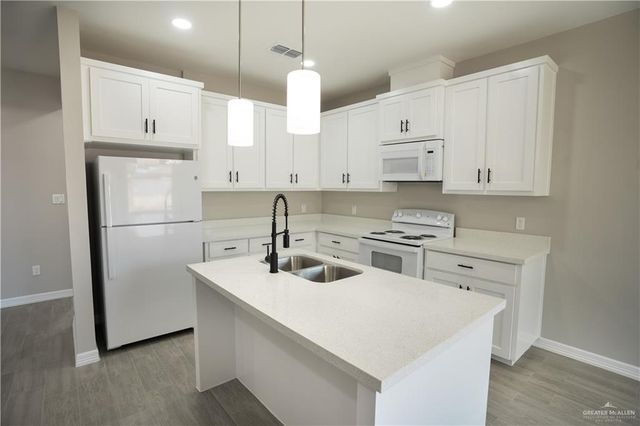 720 San Ignacio Street, San Juan, TX 78589