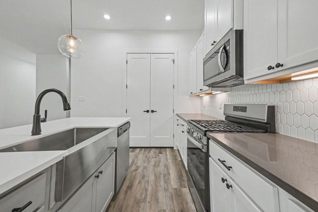 5734 White Magnolia Street, Houston, TX 77091