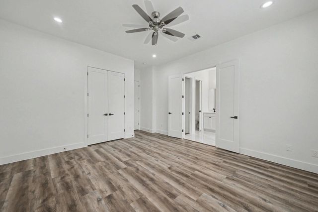 5734 White Magnolia Street, Houston, TX 77091