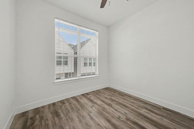 5734 White Magnolia Street, Houston, TX 77091