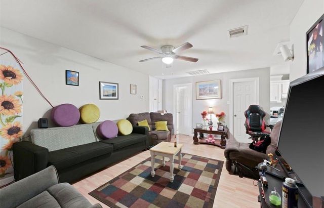 8538 Sunderland Unit B Road, Houston, TX 77028