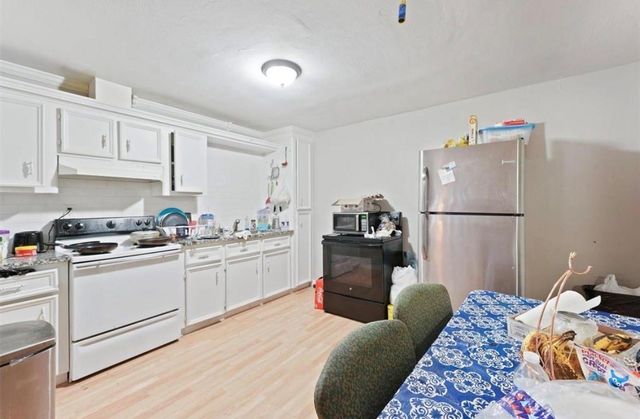 8538 Sunderland Unit B Road, Houston, TX 77028