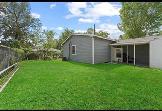 8538 Sunderland Unit B Road, Houston, TX 77028
